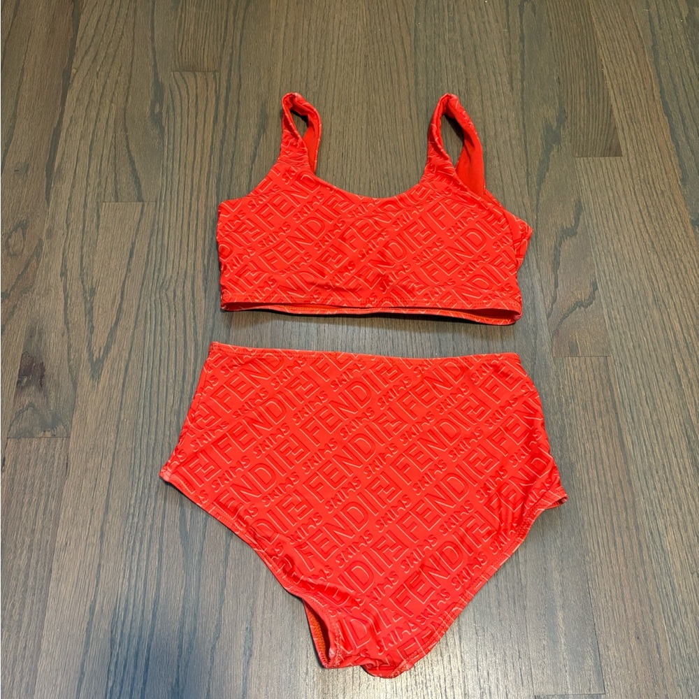FENDI x SKIMS Bikini Medium - Picture 4 of 4